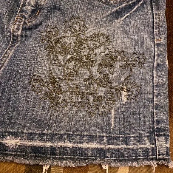 Y2K R4R Rave Jeans Blue Denim Mini Skirt Embroidered Distressed sz 3 - Picture 4 of 10